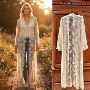 Vintage Lace Robe by Linda Lundstrom, Size 14